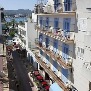 hostal-ferrer-sant-antoni-de-portmany-ibiza.ibizaislandhotels.net/