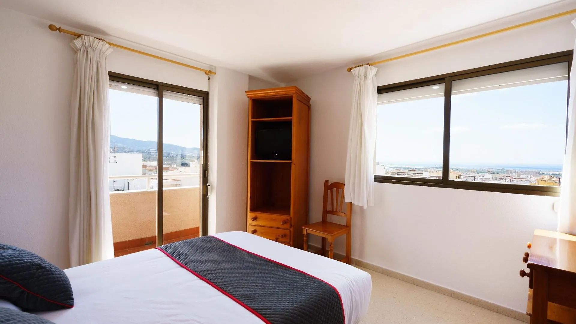 Hotel Costa Andaluza Motril 2*,
